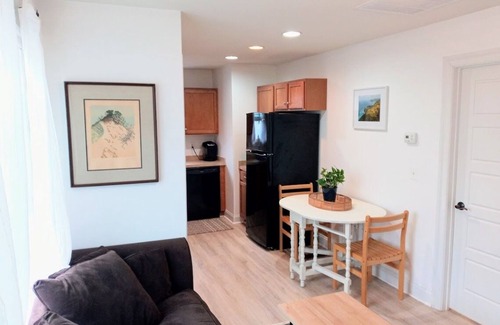 Rio Apartamento | 1 Bedroom Carriage House Apartment, 15 minutes to Downtown Charlottesville!
