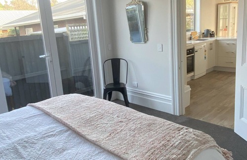 Cashmere Villa | 1 Bedroom Central Location Cashmere