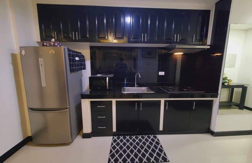Paco Condominio | 1-bedroom condo in brilliant Manila with AC, fitness room, WiFi
