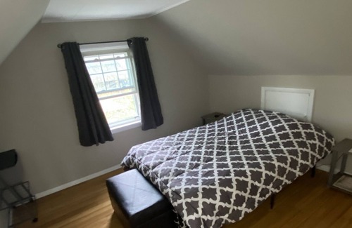 Des Plaines Condominio | 1 bedroom condo Ohare pet friendly