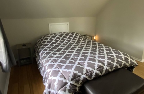 Des Plaines Condominio | 1 bedroom condo Ohare pet friendly
