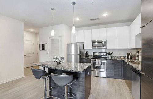 Port Tampa City Apartamento | 1 Bedroom Condo /Resort Style - Free Wifi