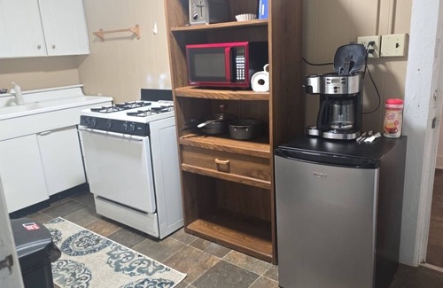 Oswego Apartamento | 1 Bedroom cozy unit in Oswego near SUNY and Hospital