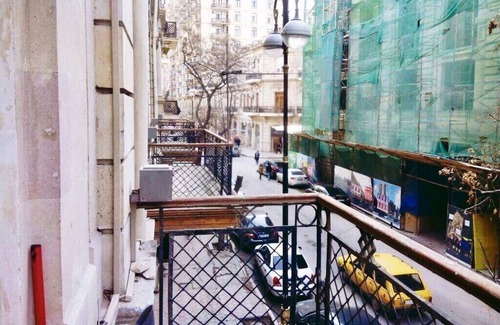 Baku Apartamento | 1 bedroom duplex apartment near Molokan Garden (heart of downtown)