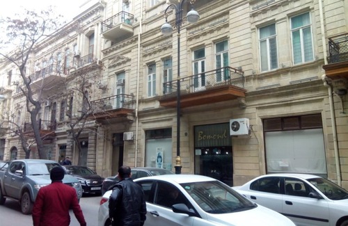 Baku Apartamento | 1 bedroom duplex apartment near Molokan Garden (heart of downtown)