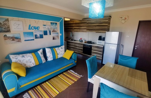 Trikomo Apartamento | NUEVO (2014) PISO DE 1 DORMITORIO CON VISTAS AL MAR PANORÁMICAS, 200 METROS A LA PLAYA DE LANDY LONG
