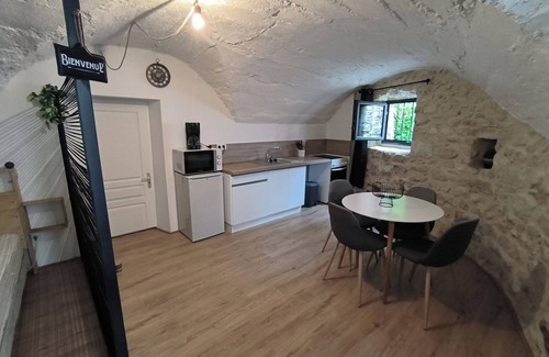 Rochefort-en-Valdaine Apartamento | 1 Bedroom Apartment in Rochefort-en-Valdaine