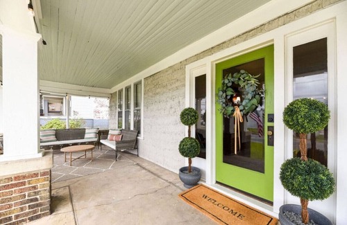 Burlington Apartamento | 1 Bedroom Full Apartment | Unique, Uplifting & Serene