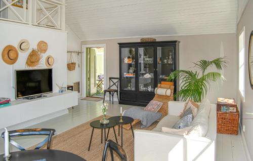 Stallarholmen Casa | 1 Bedroom Gorgeous Home In Stallarholmen