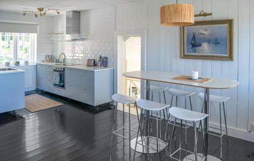 Stallarholmen Casa | 1 Bedroom Gorgeous Home In Stallarholmen