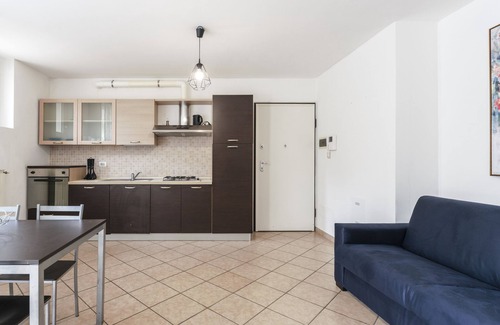 Rivoltella Apartamento | 1 Bedroom Apartment in Desenzano del Garda