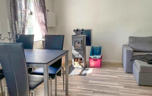 Aspered Casa | 1 Bedroom Lovely Home In Äspered