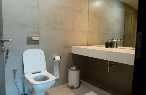 Manama Apartamento | 1 Bedroom Luxury Condo Harbor Row Canal View