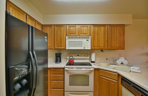 Wolf Creek Condominio | Condominio de 1 HAB cerca del embalse de Pineview y Powder Mountain con WiFi gratis