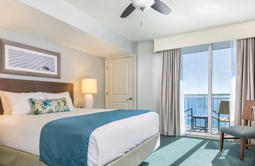 Cherry Grove Beach Complejo | 1 Bedroom Oceanfront Condo at Towers on the Grove Resort