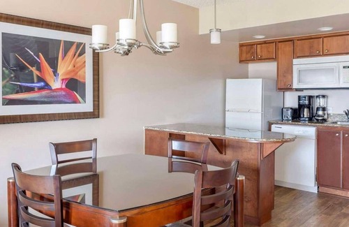 Honokowai Complejo | 1-Bedroom Ocean View at Hilton Ka'anapali: Stunning Views, Pools & Island Luxury