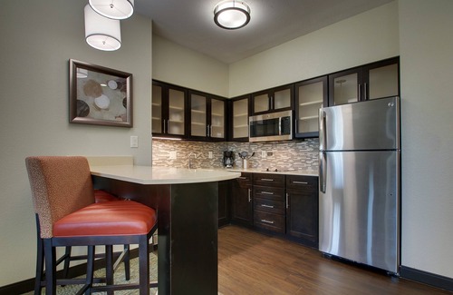 The Colony Condominio | 1 Bedroom | Outdoor Pool, Free Wi-Fi & Breakfast
