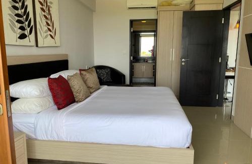Kartika Plaza Apartamento | 1 Bedroom Penthouse Apt, 50Mbs