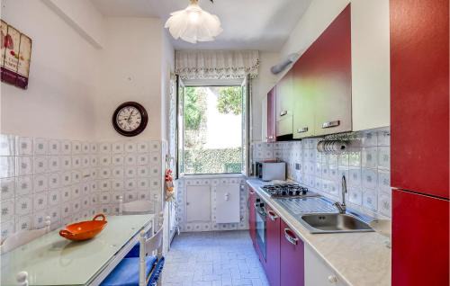 Molassana Apartamento | 1 Bedroom Stunning Apartment In Genova