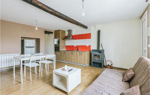 O Savinao Casa | 1 Bedroom Stunning Home In Galicia