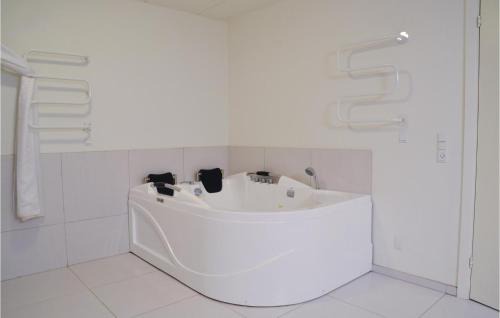 Brande Casa | 1 Bedroom Stunning Home In Brande