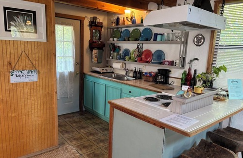 Hays County Cabaña | 1 Bedroom Vacation Cottage in San Marcos/Wimberley, TX
