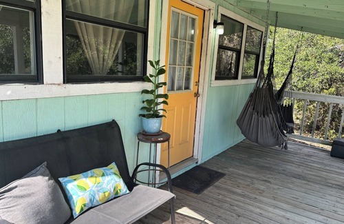Hays County Cabaña | 1 Bedroom Vacation Cottage in San Marcos/Wimberley, TX