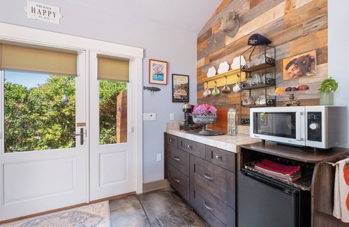 Sonoma Casa | 1-bedroom vacation guest cottage minutes from the famous Sonoma square
