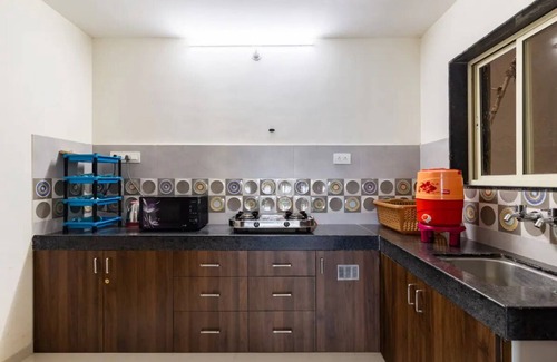 Holy Cross Colony Apartamento | 1 BHK Sunrise & Seaside Solitude
