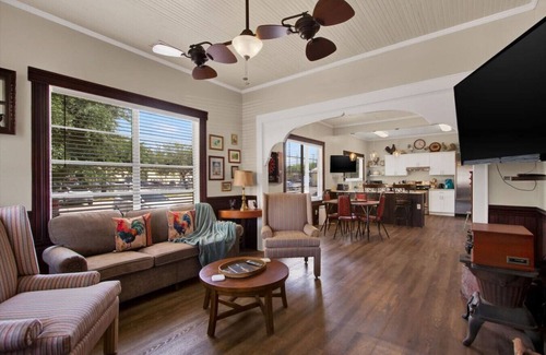 Historic Ybor Casa | 1 Block From 7th Ave Charming Ybor City Retreat