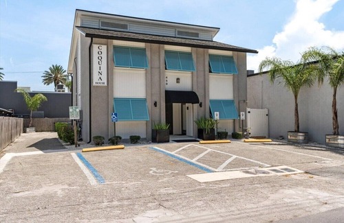 Atlantic Beach Apartamento | 1 Block from AB Town Center: The Coquina House 3