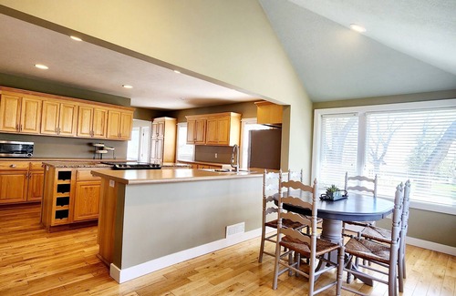 Okoboji Casa | 1 Block from East Lake!