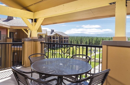 West Yellowstone Condominio | 1 milla de la entrada del parque! RESORT 2 dormitorios / 2 baños condominio ~ piscina ~ jacuzzi ~ gimnasio