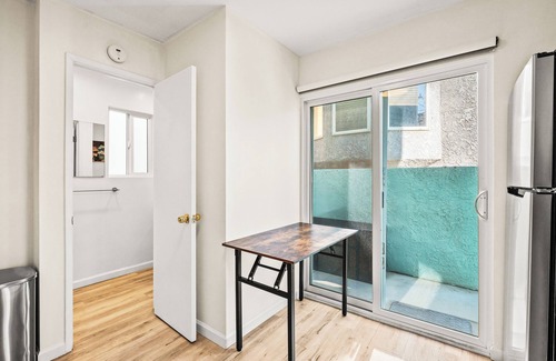 El Porto Casa | 1 Block to Beach Heaven Chic 2BD