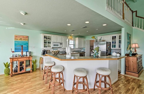 Indian Beach Casa | 1 Block to Beach: Family Getaway in Galveston!