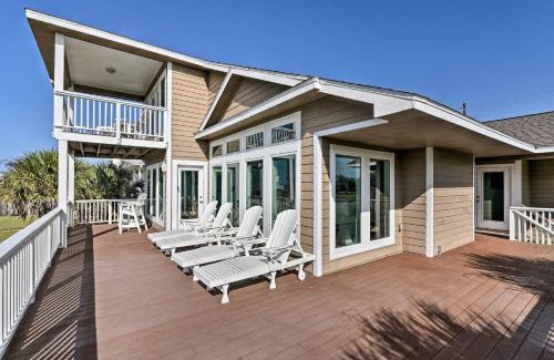 Indian Beach Casa | 1 Block to Beach Family Getaway in Galveston!