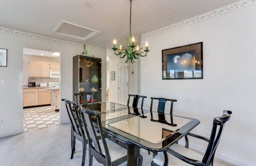 Croatan Beach Casa | 1 cuadra de la playa! Encantador y espacioso! 4 BR / 3. 5BA Virginia Beach Vacation Home