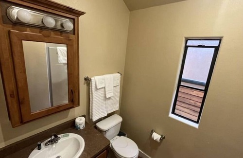 Park City Cabina | 1 BR / 1 BA Cabins. (Twin Beds)