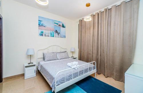 Al Barsha Apartamento | 1 BR Apt, Miracle Garden with RoofTop Pool, King Bed, Gym,100mbps