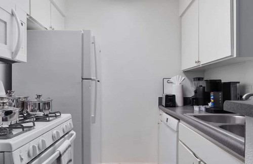 West Campus Apartamento | 1 Br Apt Next 2 Downtown - Cozy!