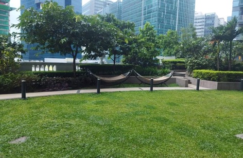 South Cembo Condominio | 1 BR condo in Uptown Bonifacio