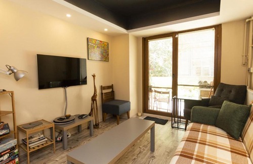Harbiye Apartamento | 1 BR Designed House with Garden near Ramada Osmanbey Metro
