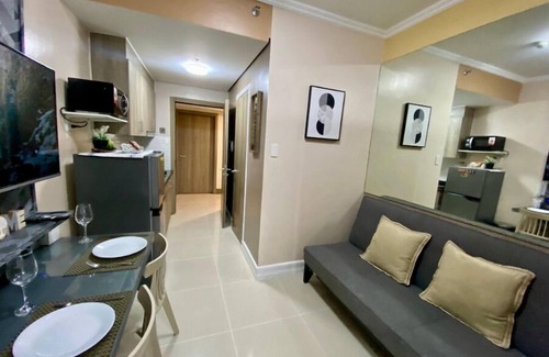 Highway Hills Condominio | 1 BR Fully Furnished Condo in Mandaluyong with Pool and Parking - Fame1, 2021