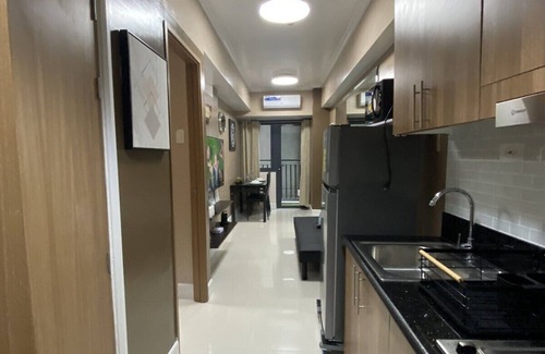 Barangay 76 Condominio | 1 BR Fully Furnished Condo across MOA with Pool and Parking - Shore 3, Unit 1145