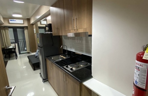 Barangay 76 Condominio | 1 BR Fully Furnished Condo across MOA with Pool and Parking - Shore 3 Unit 1146