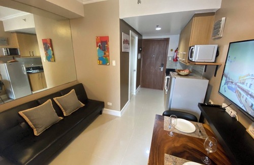 Barangay 76 Condominio | Hotel de condominio de 5 habitaciones y 1 habitación en MOA - Shell Residences Tower A, Unit 1131