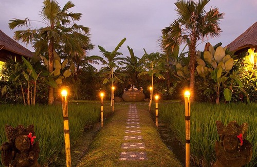 Peliatan Villa | 1 BR Garden Villa en Ubud con jacuzzi privado