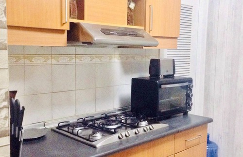 Barangay 670 Apartamento | 1-BR Robinson Place Residences, 68 metros cuadrados. Condominio