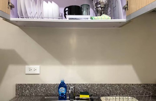 Antipolo Condominio | 1 BR Taytay Condo WIFI Cignal Netflix Pool Patio