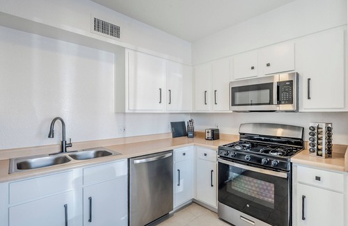 Pueblo Estates Casa | 1 BR Townhome + pool access